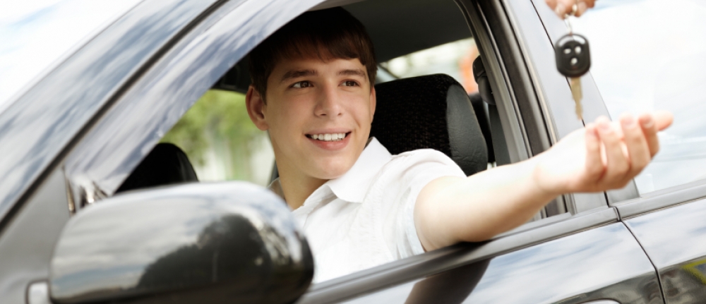 sauver_mon_permis_jeune_voiture.jpg